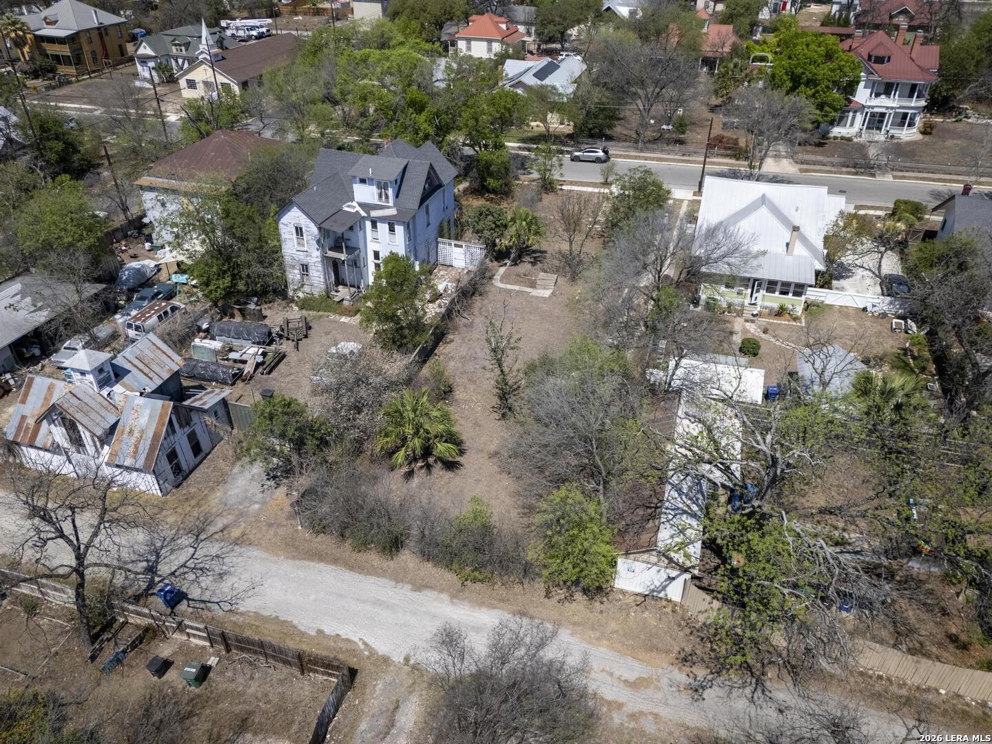 main property photo 35