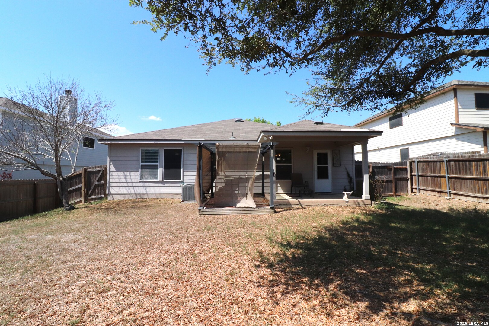 main property photo 16