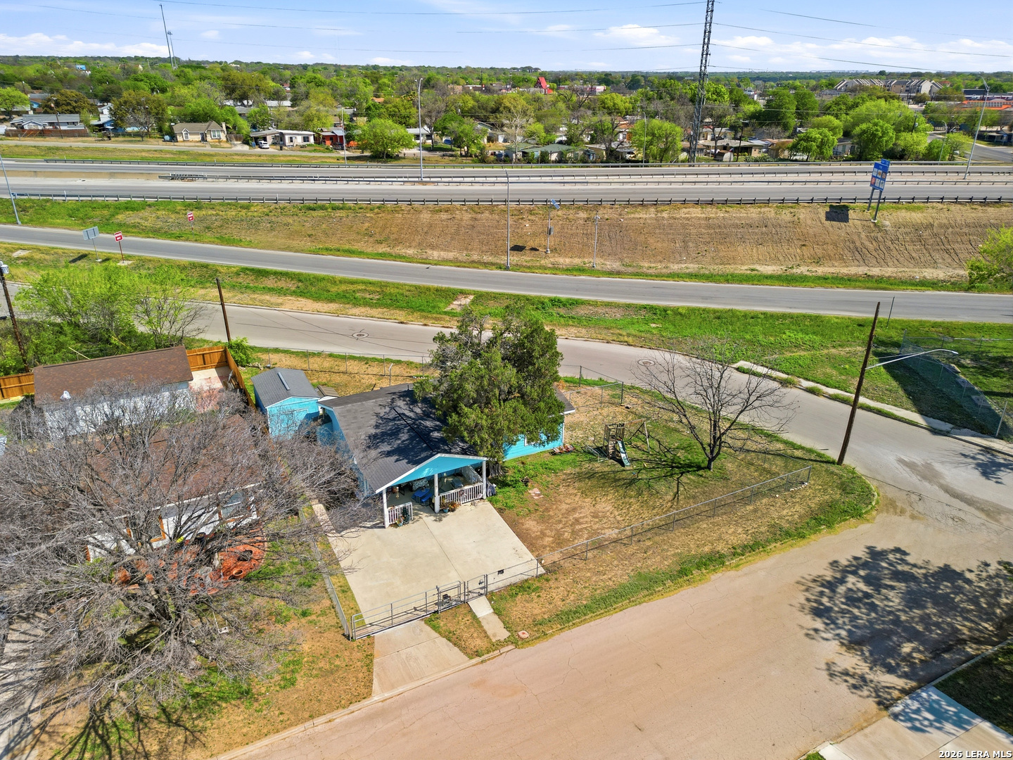 main property photo 24