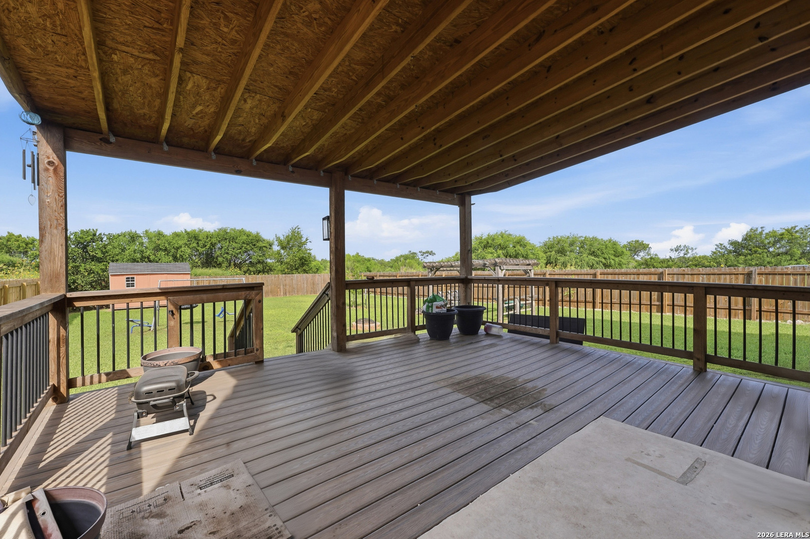 main property photo 28