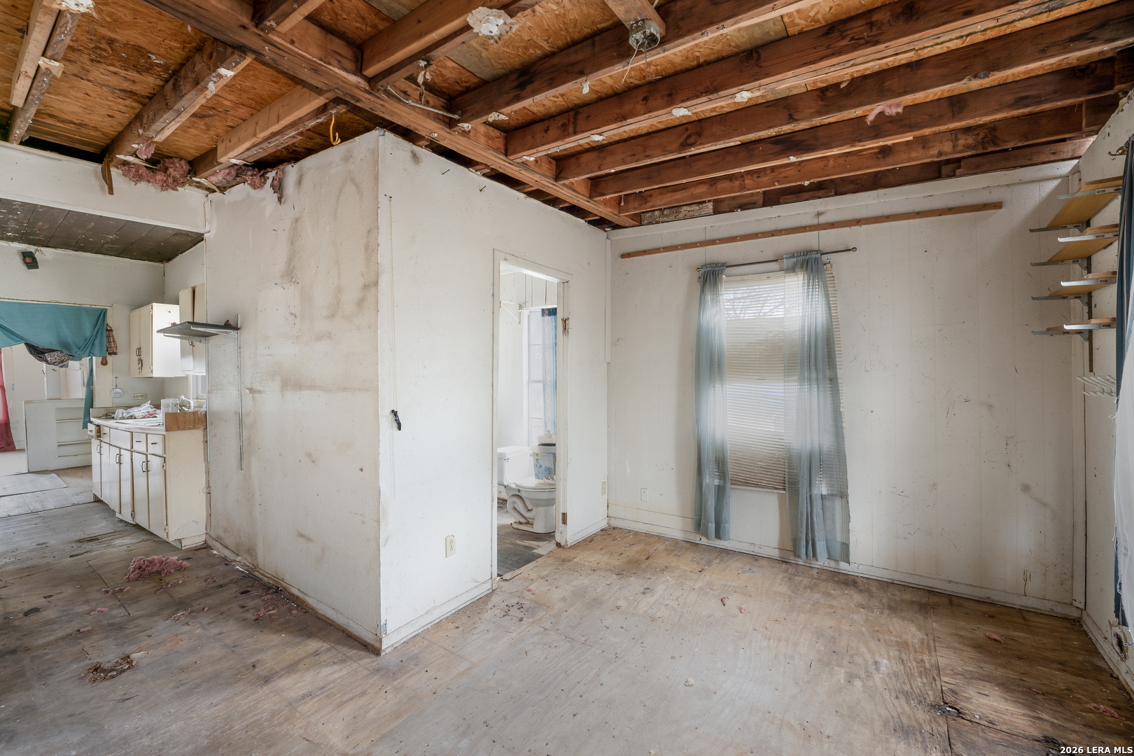 main property photo 20