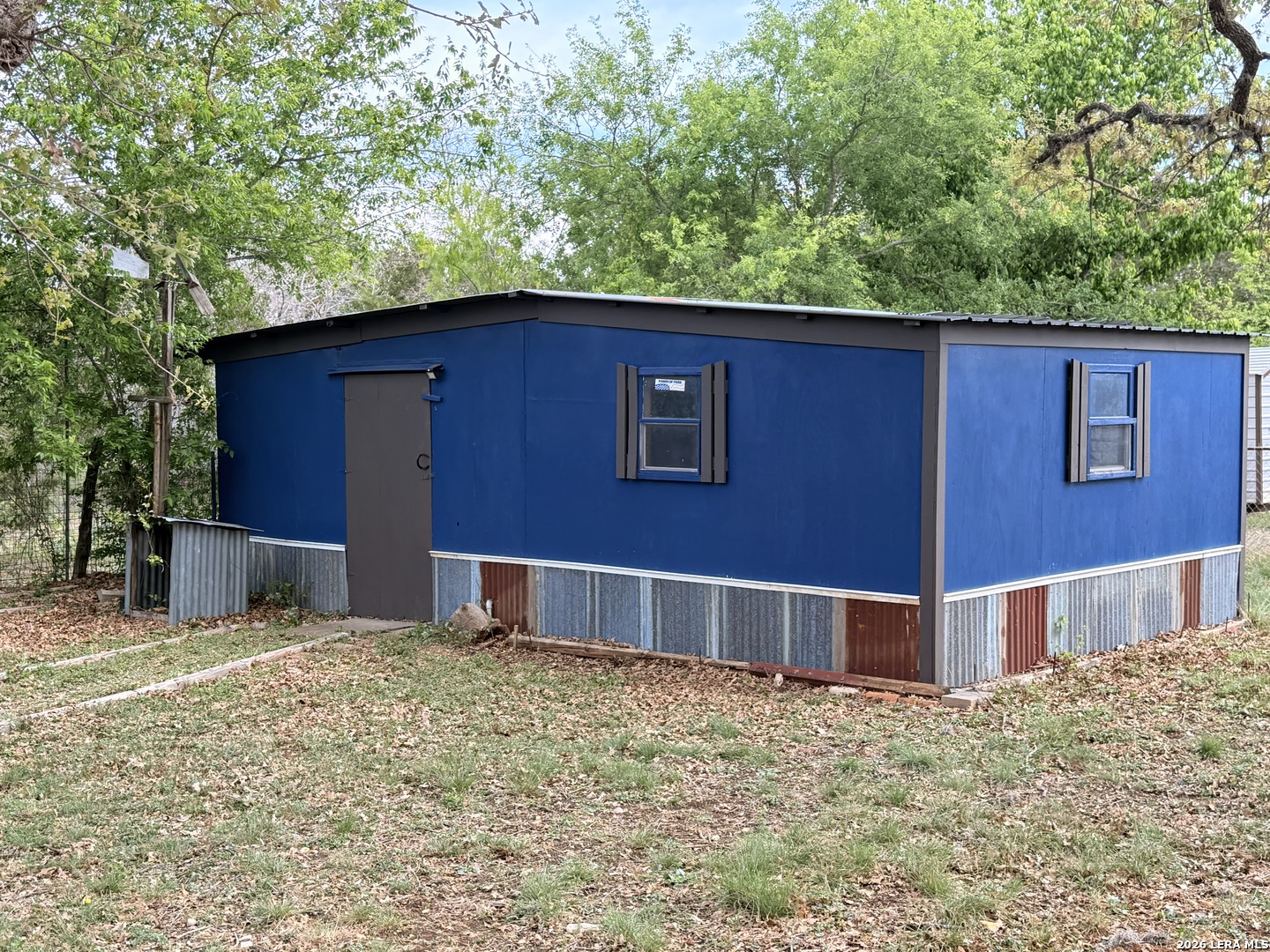 main property photo 24