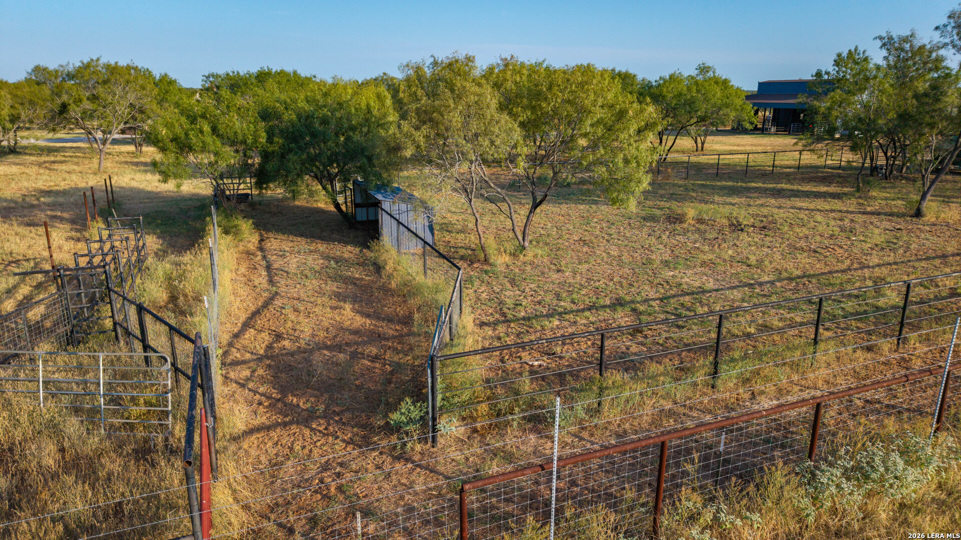 main property photo 22