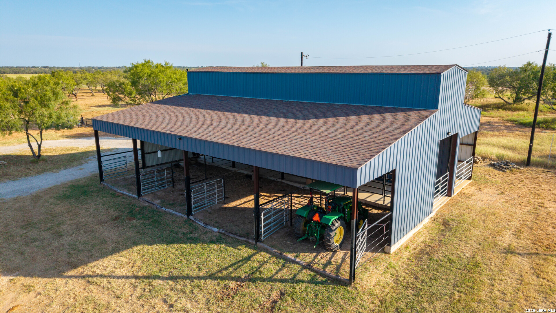 main property photo 24