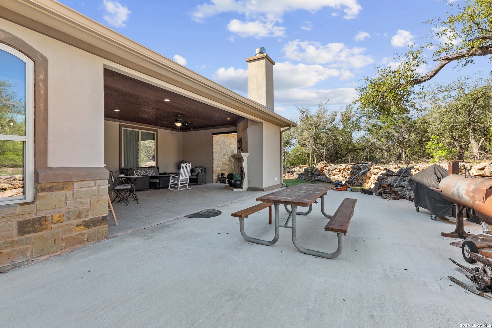 main property photo 45