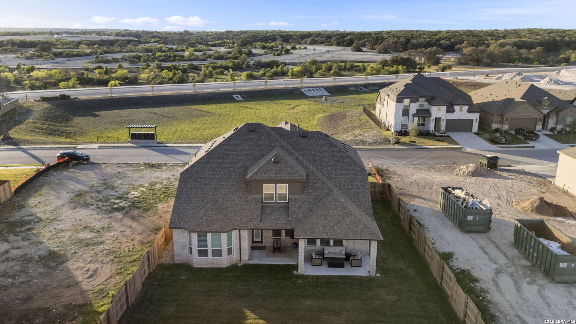 main property photo 2