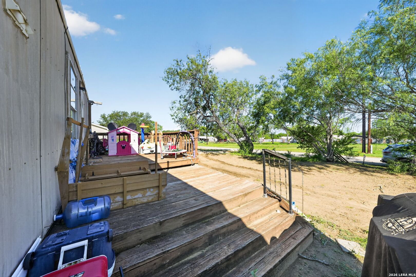 main property photo 9