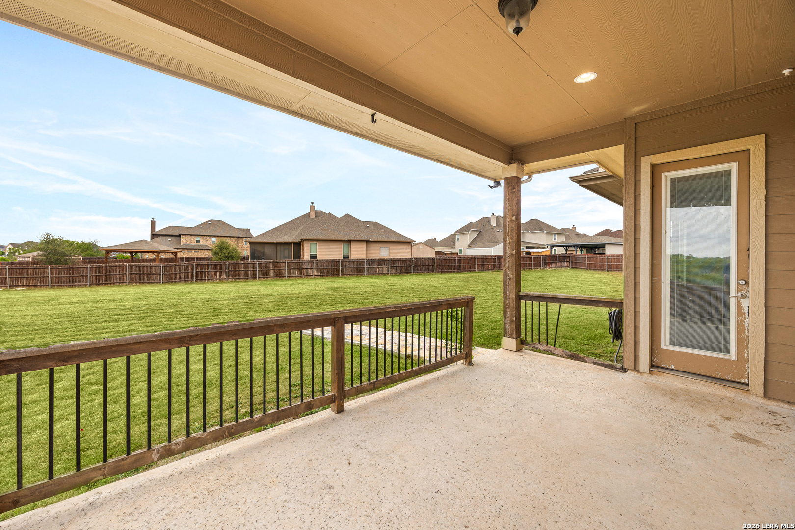 main property photo 50