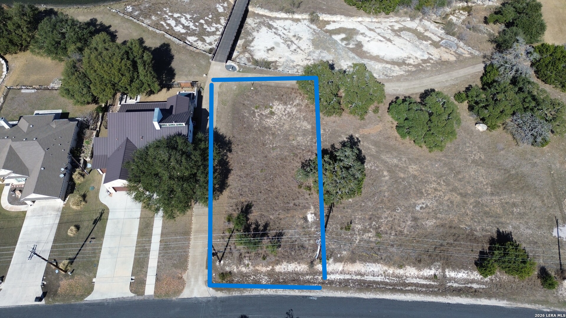 main property photo 14