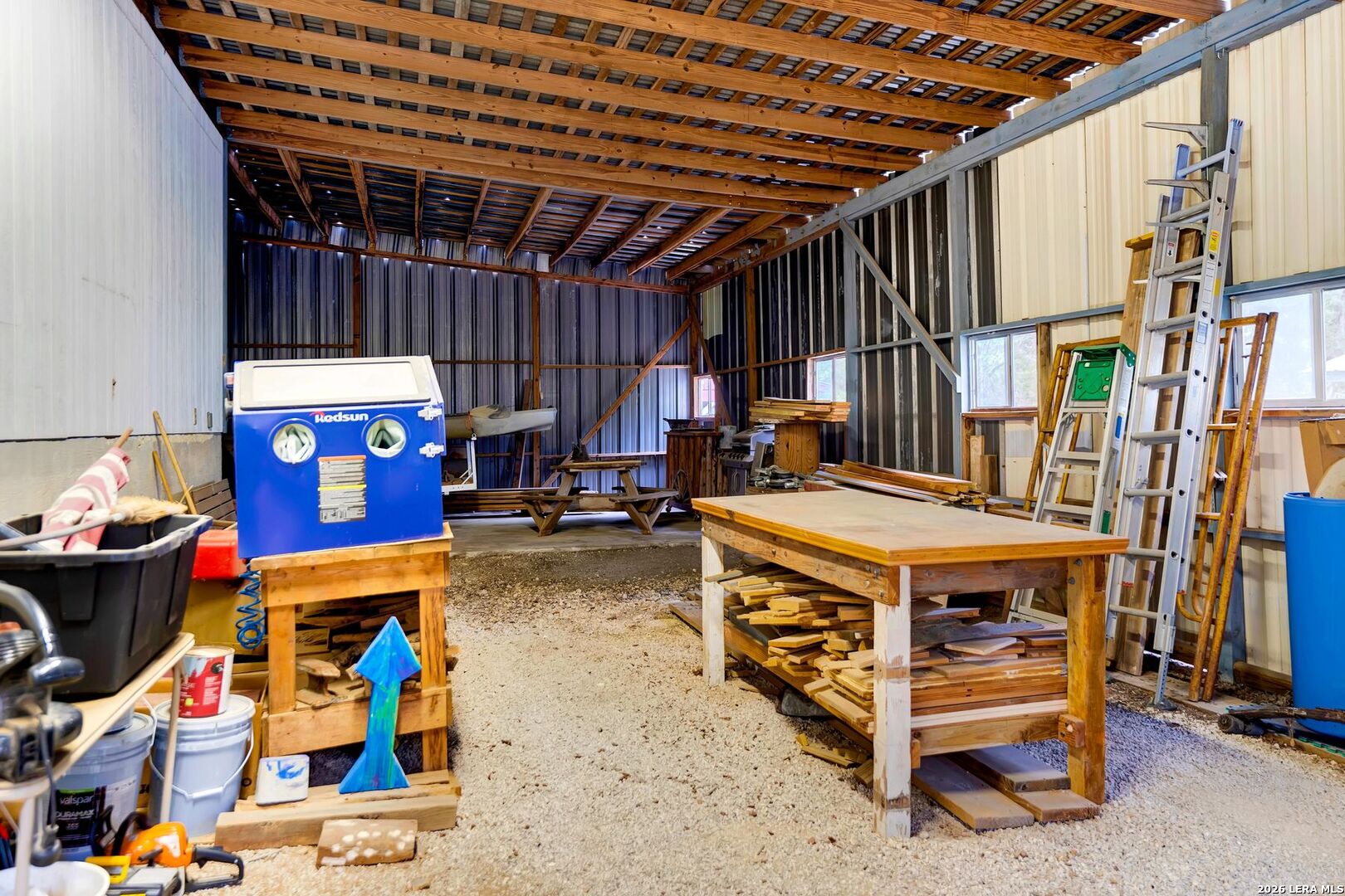 main property photo 32