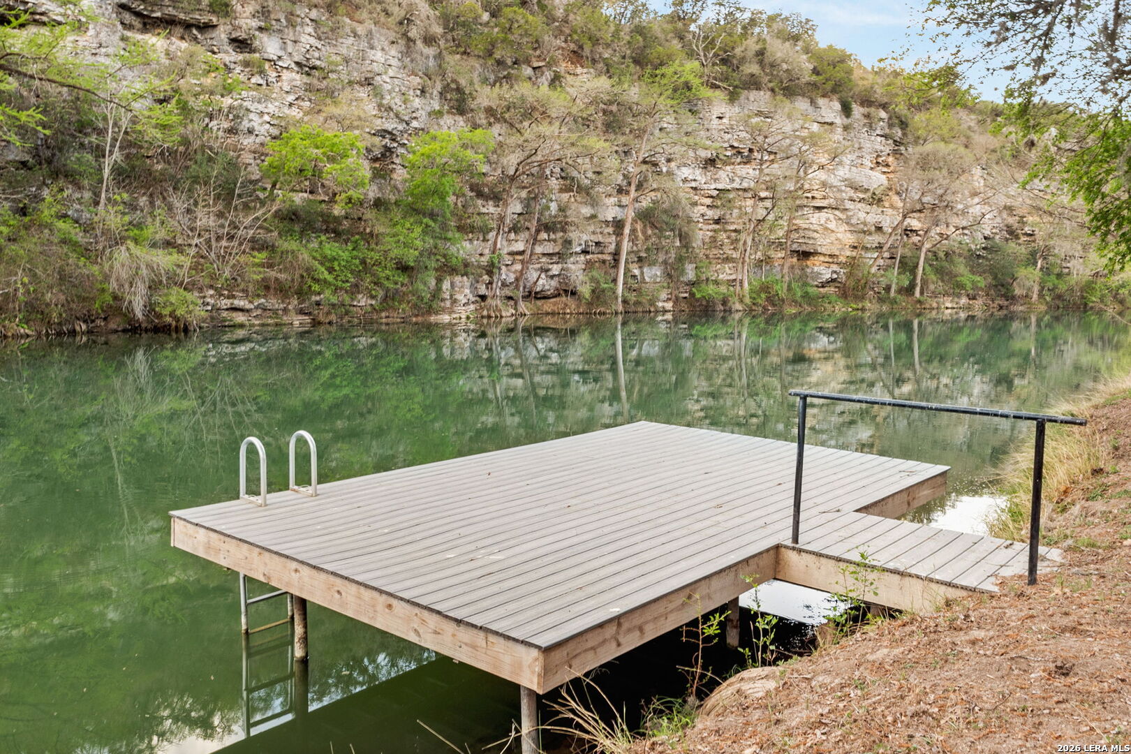 main property photo 24