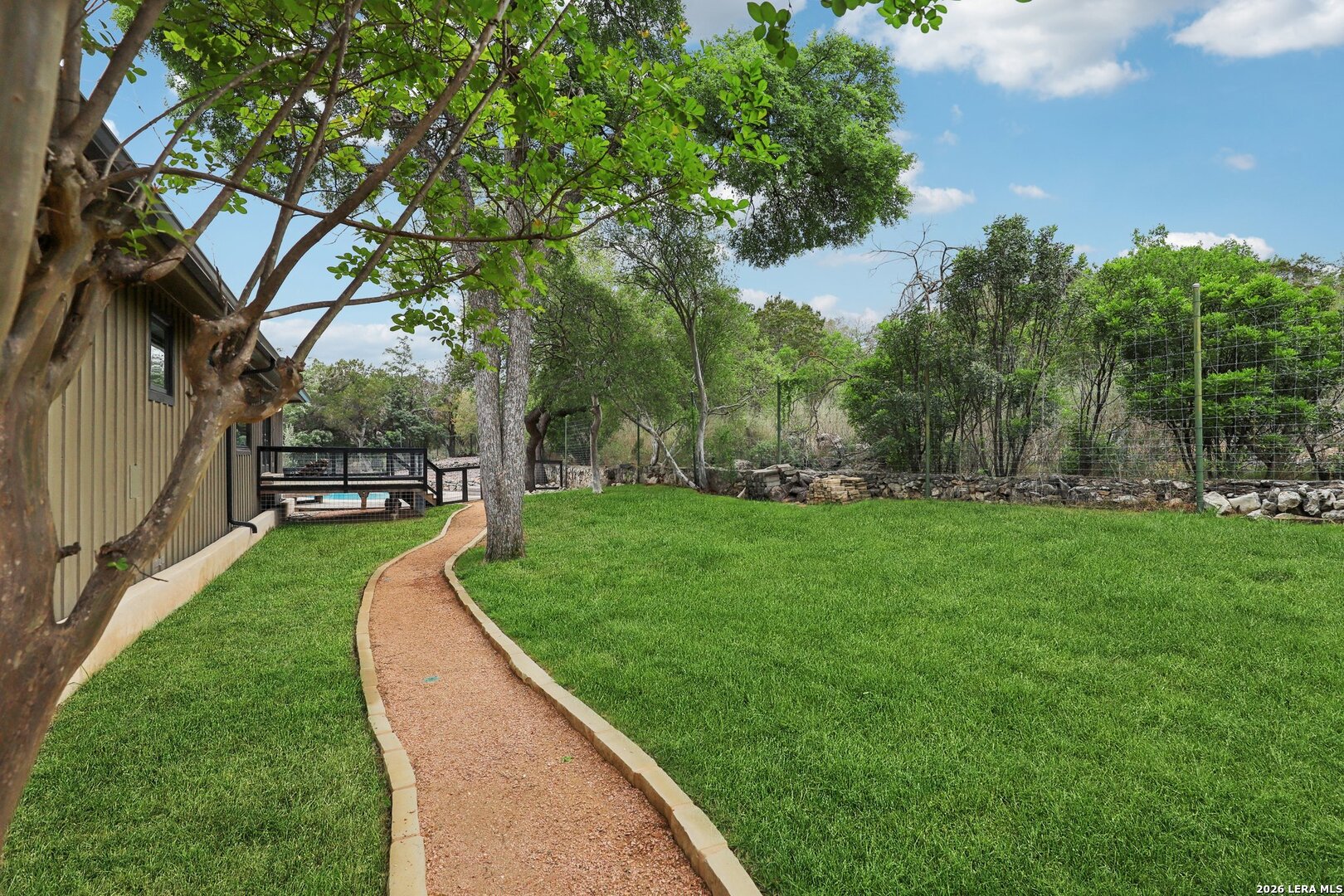 main property photo 50