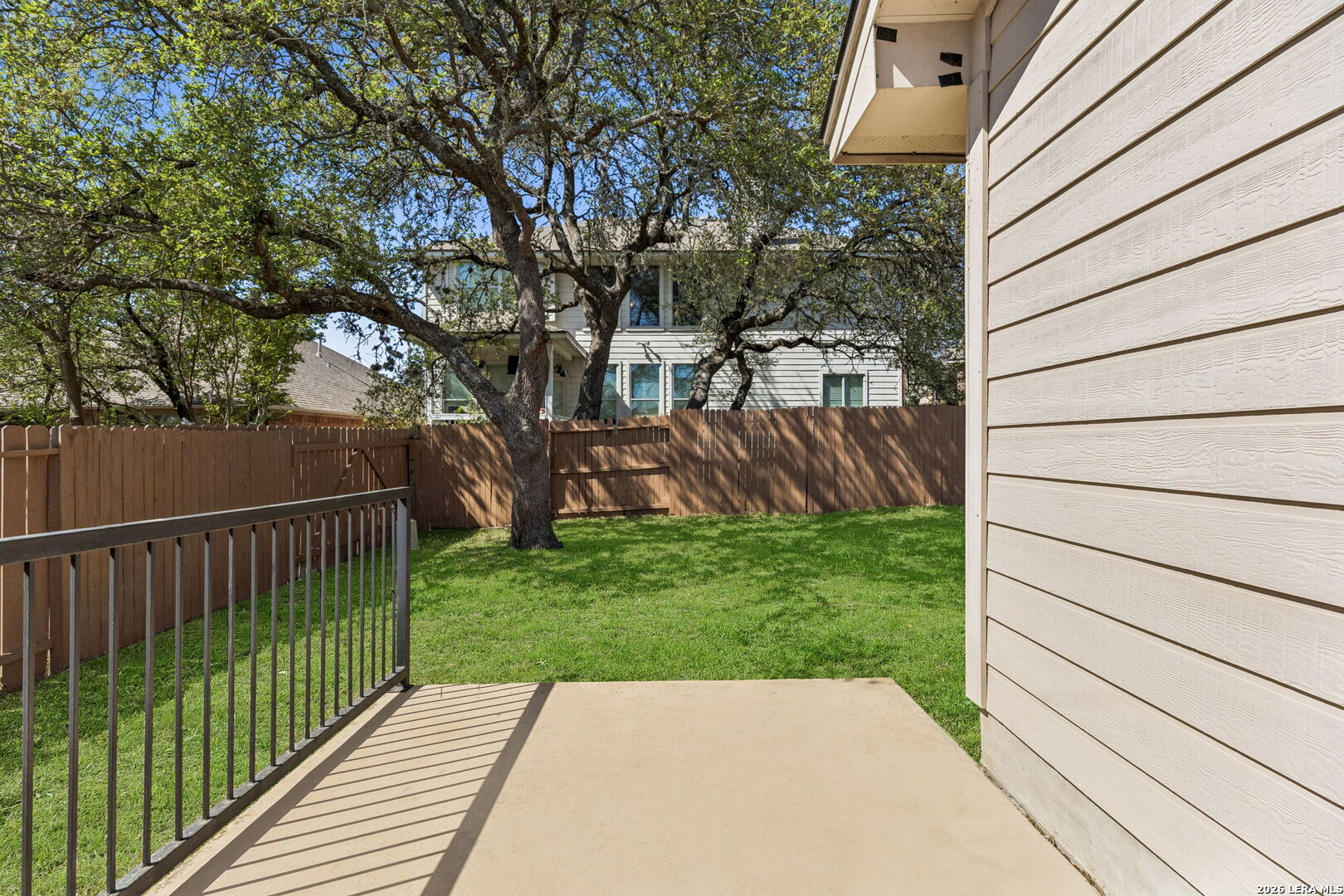 main property photo 22