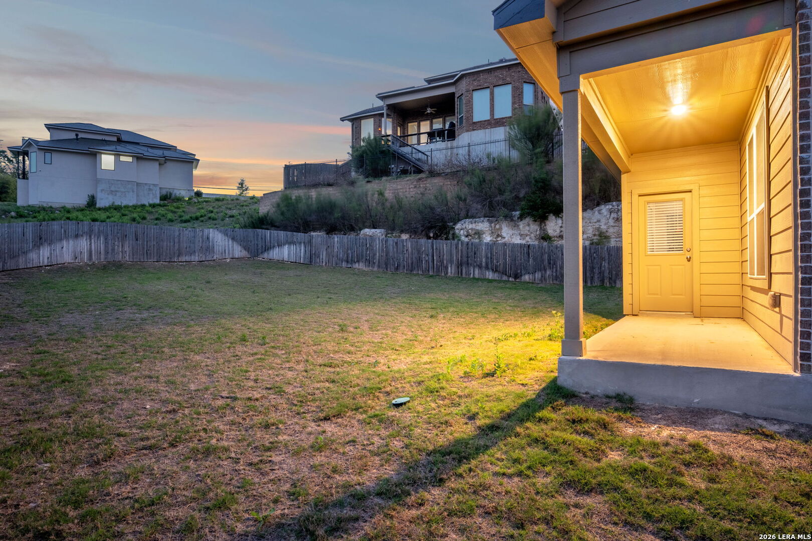 main property photo 30