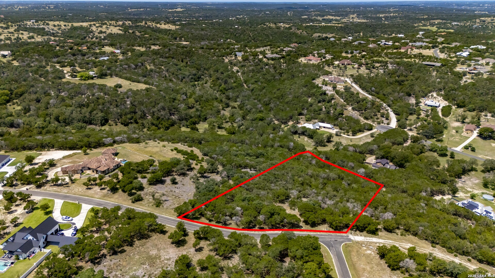 main property photo 13
