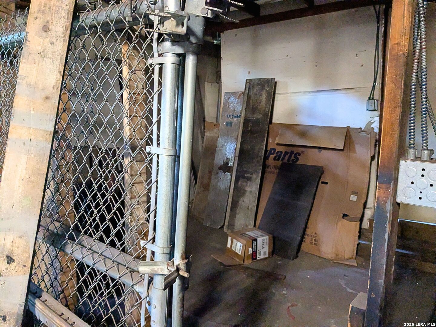 main property photo 15