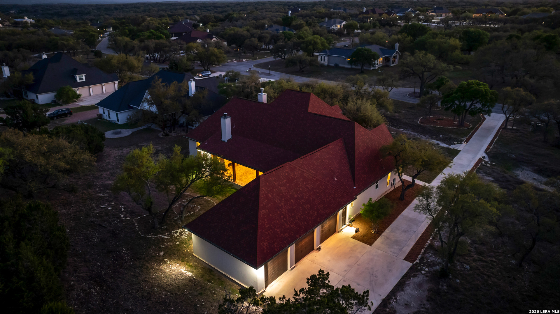 main property photo 27