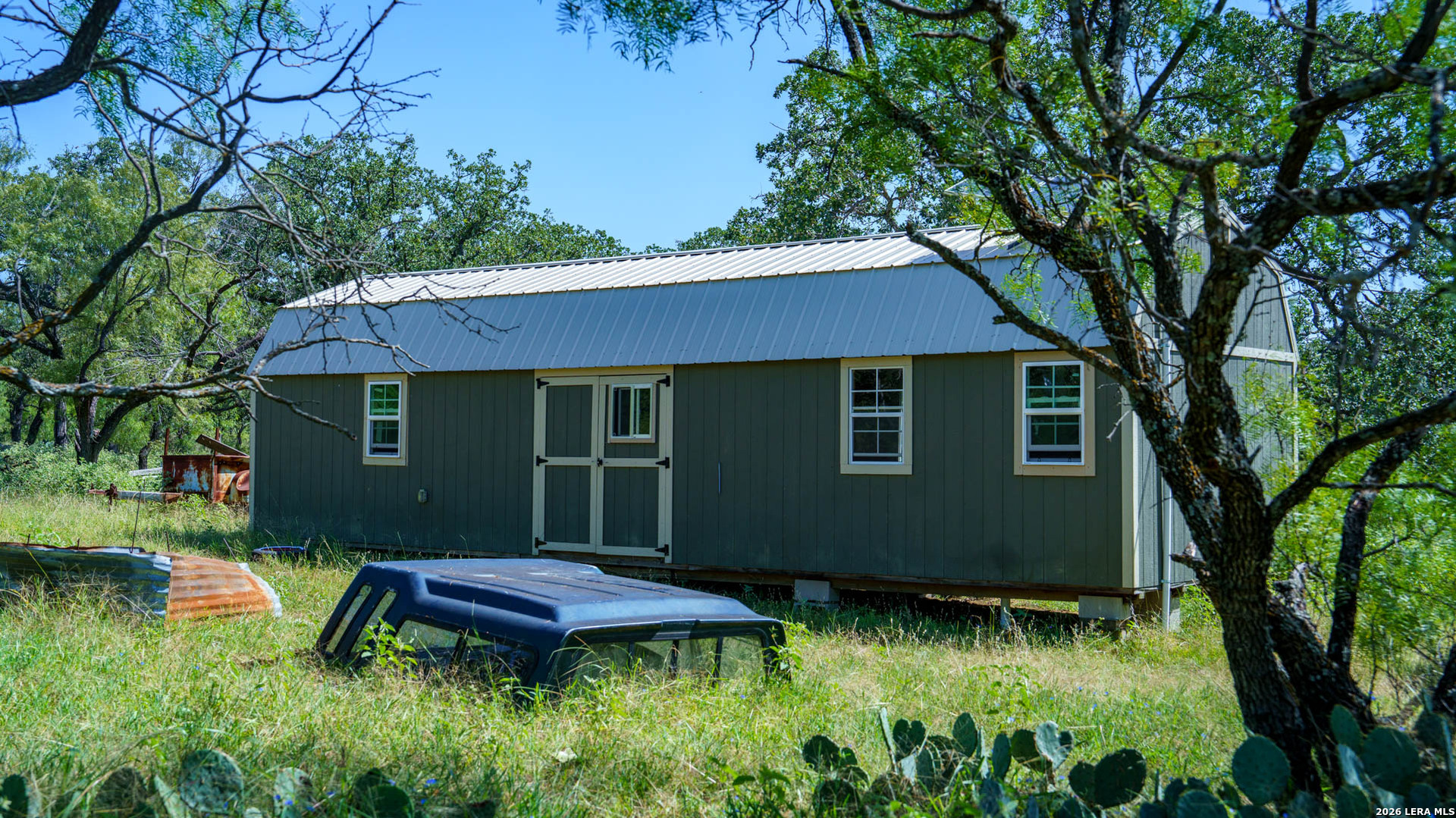 main property photo 27