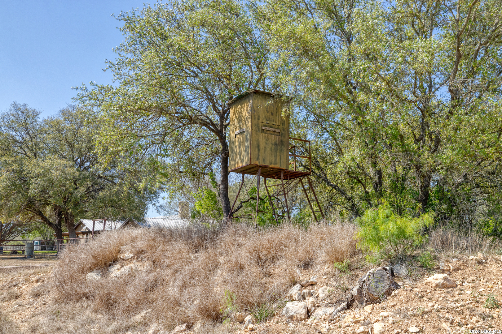 main property photo 36