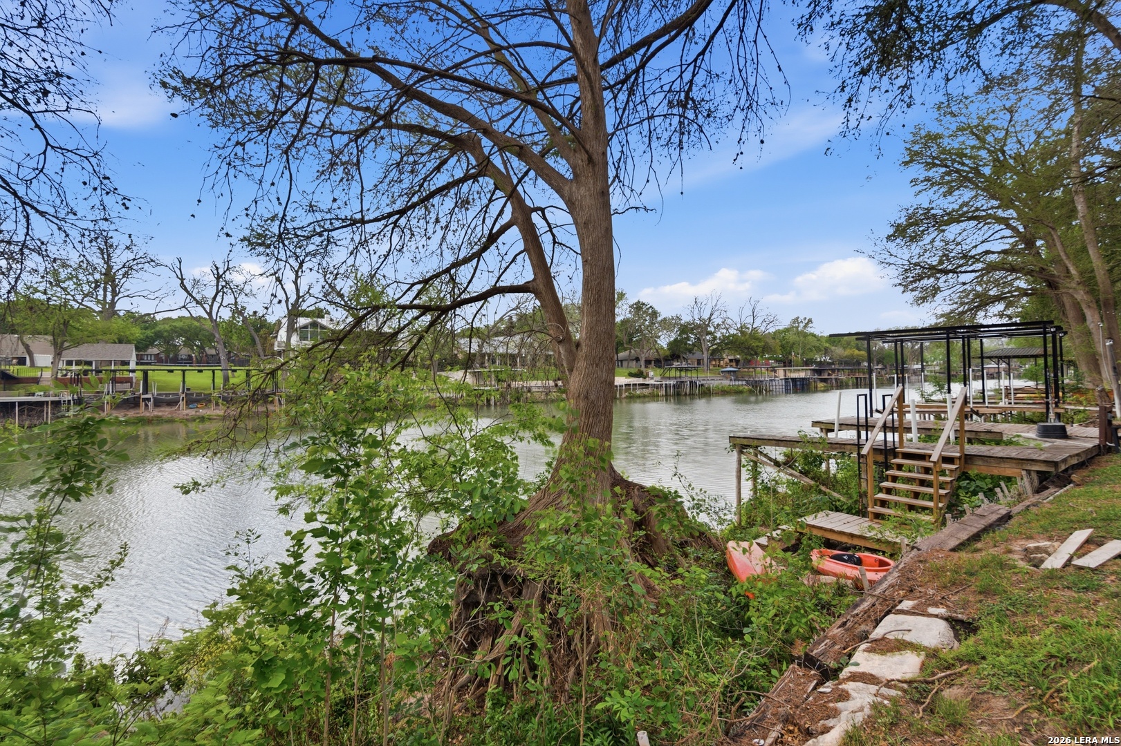 main property photo 9