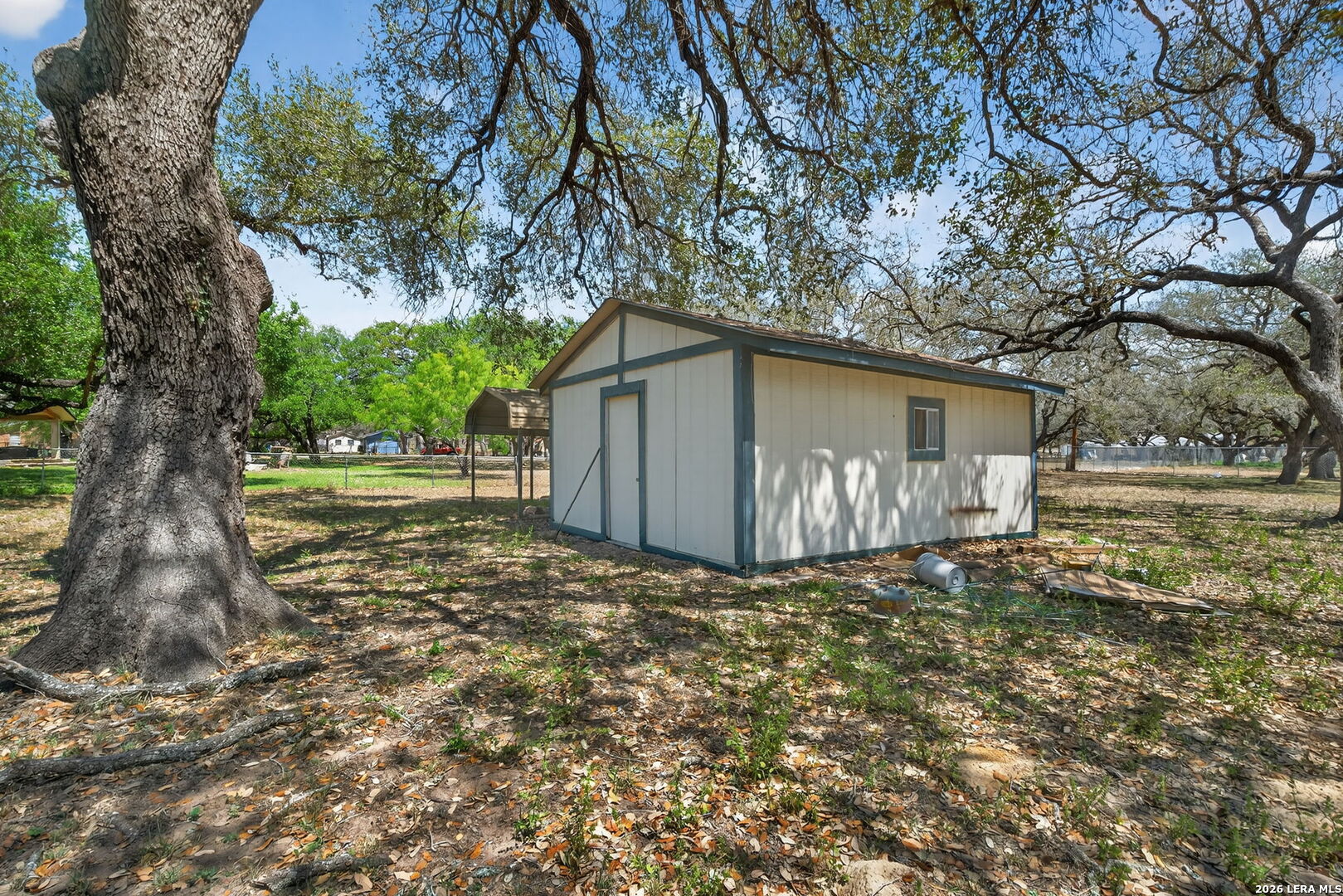 main property photo 34