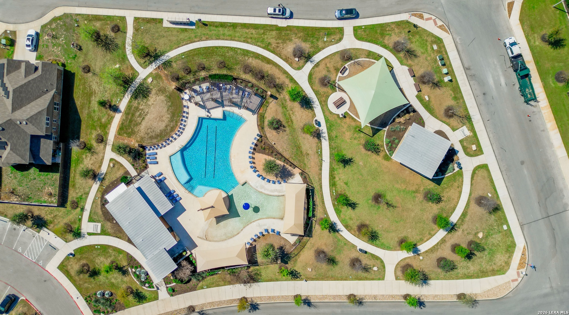 main property photo 46