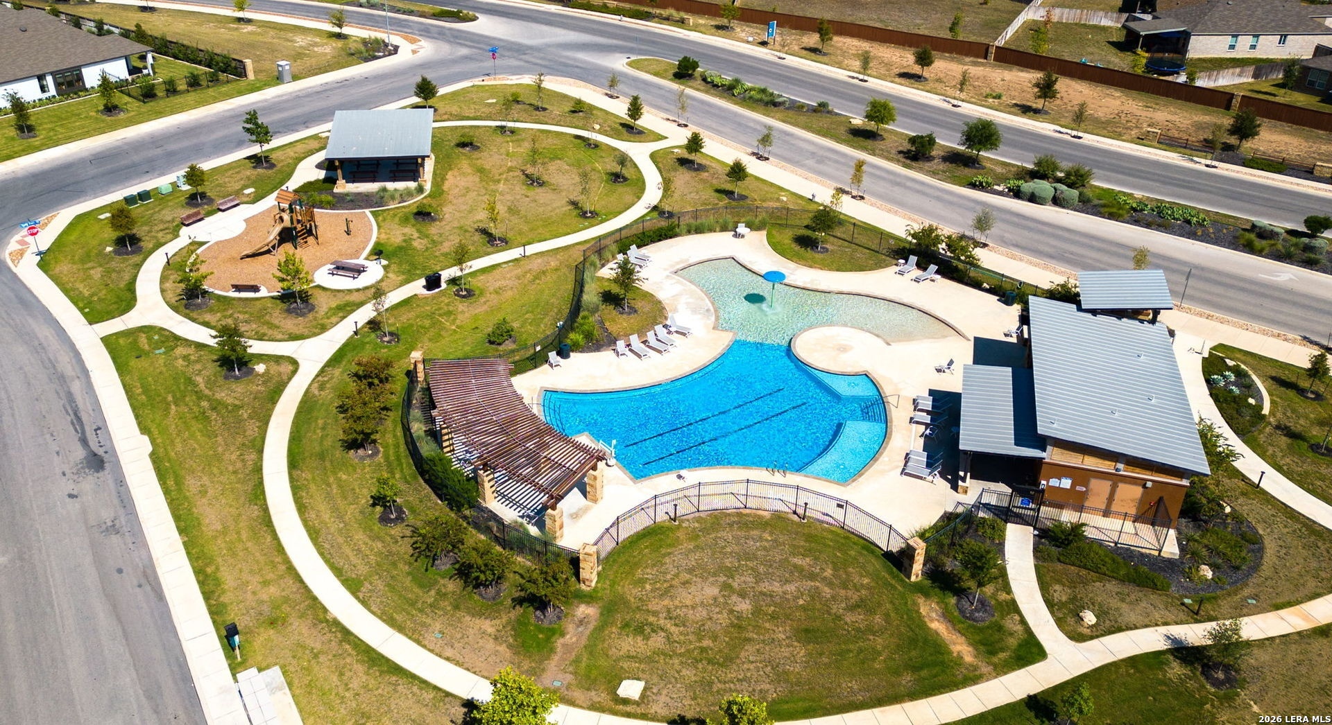 main property photo 47
