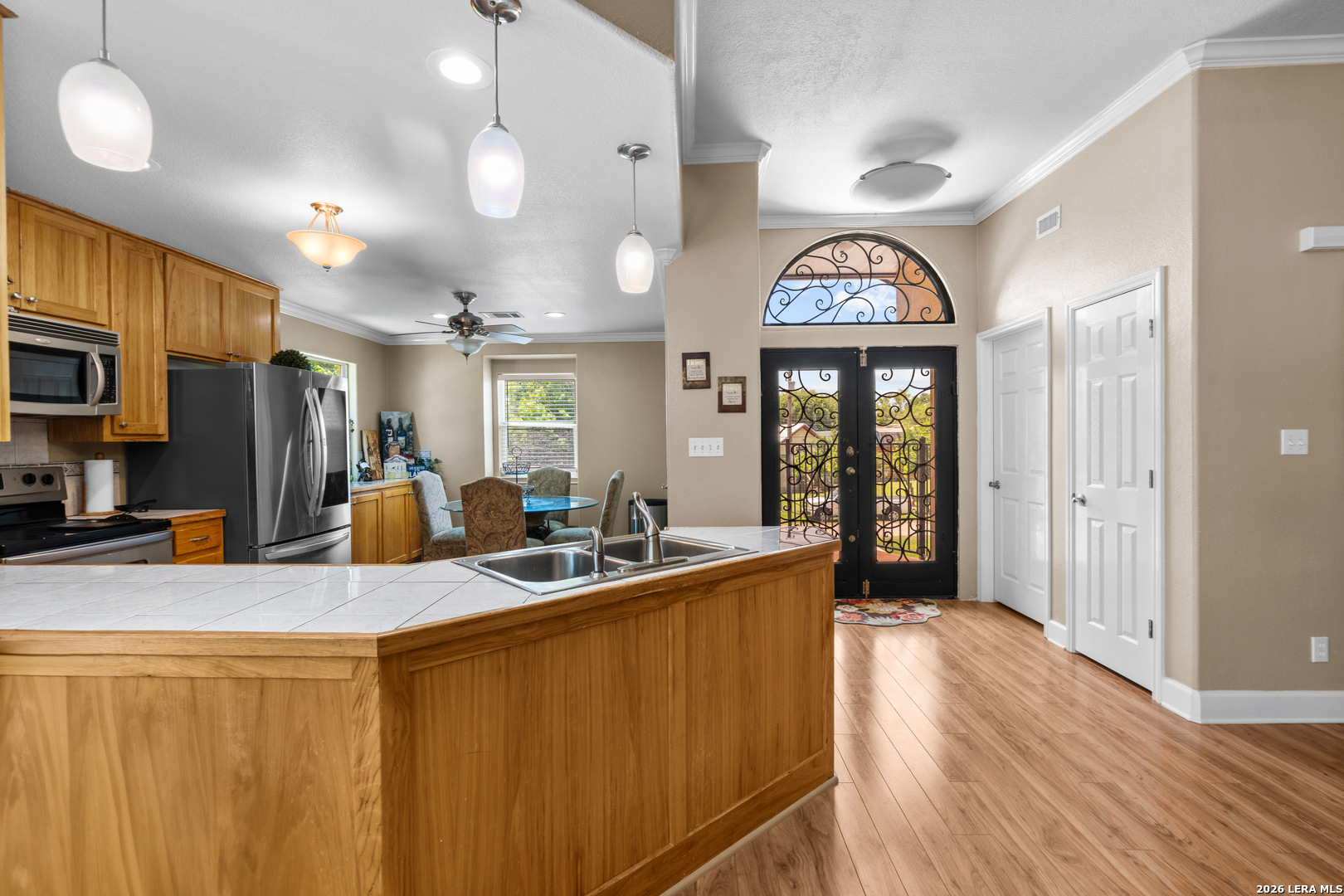 main property photo 14