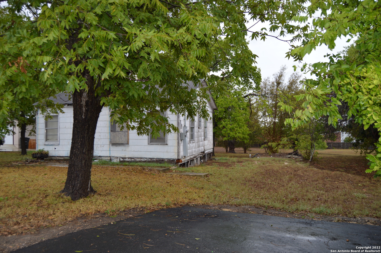 main property photo 3