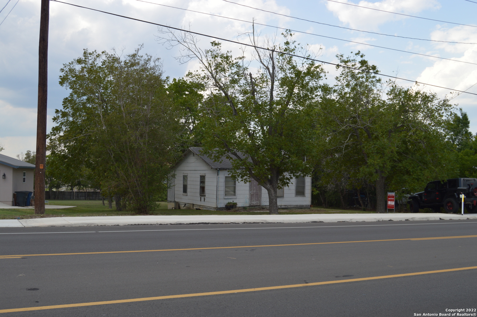 main property photo 36