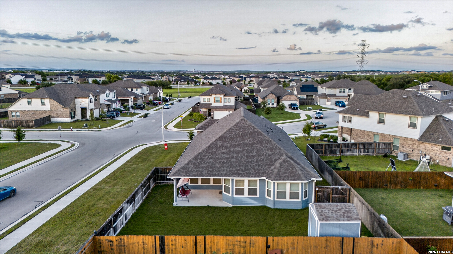 main property photo 32