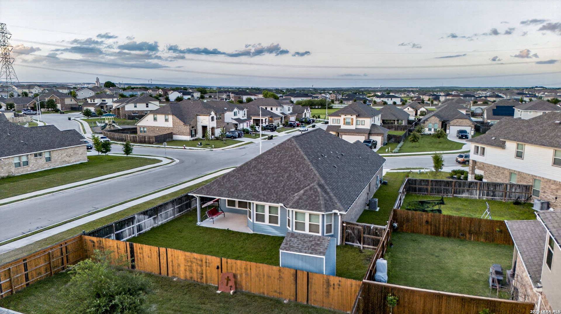 main property photo 33
