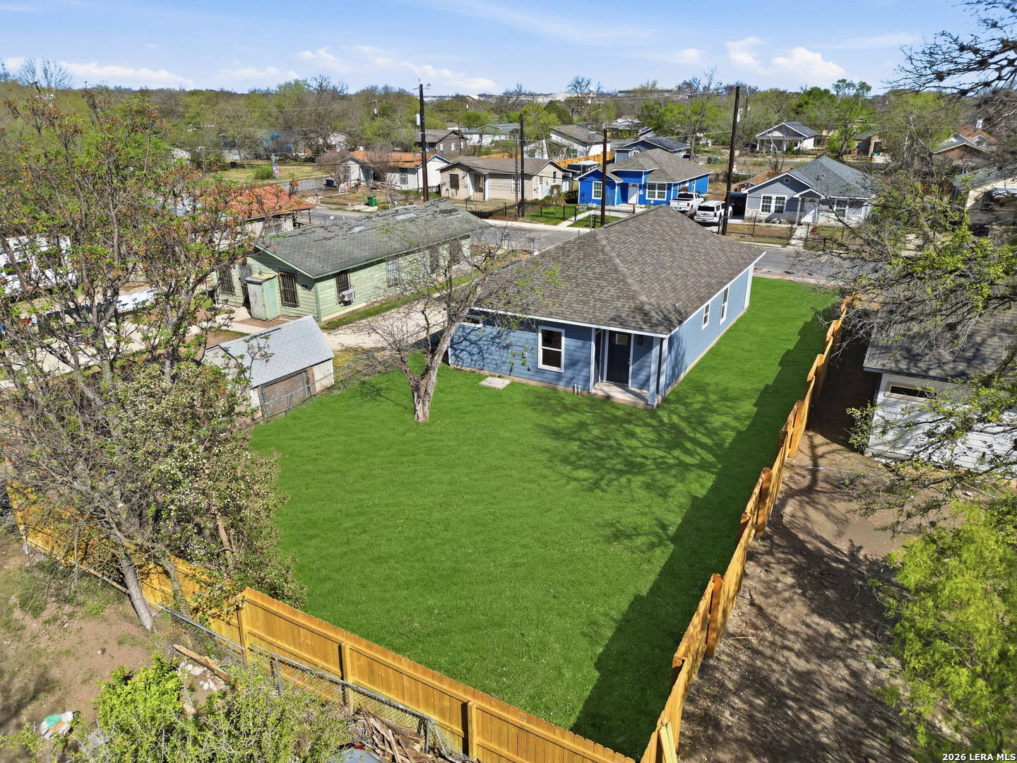 main property photo 25