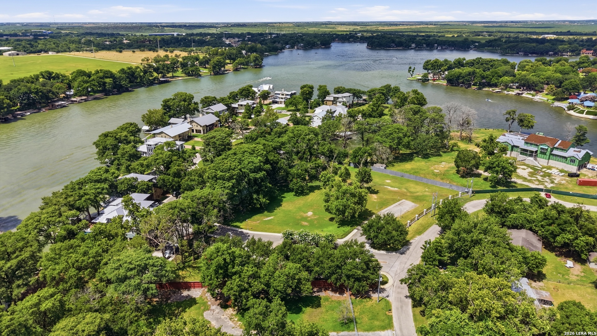 main property photo 16
