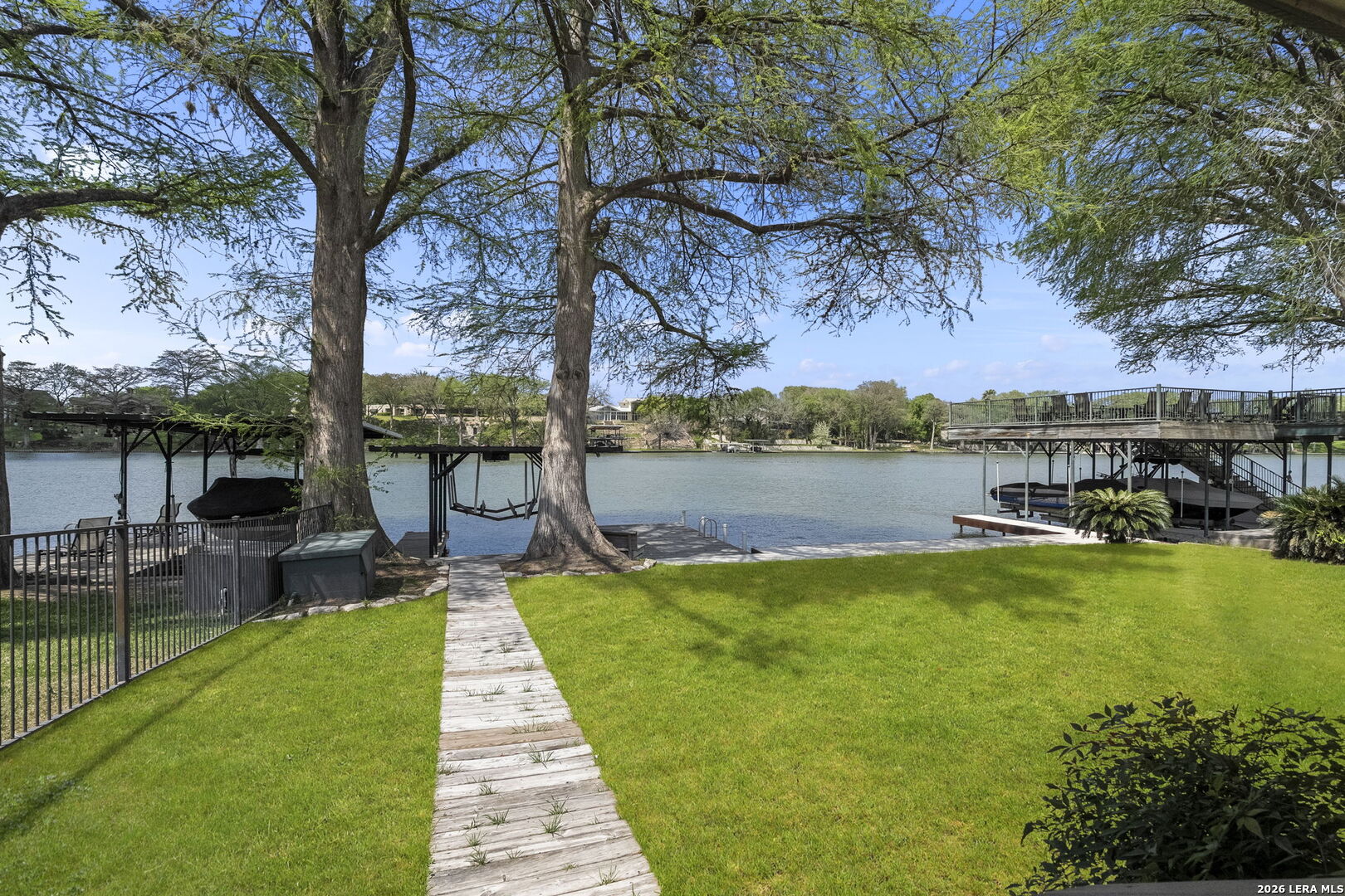 main property photo 37