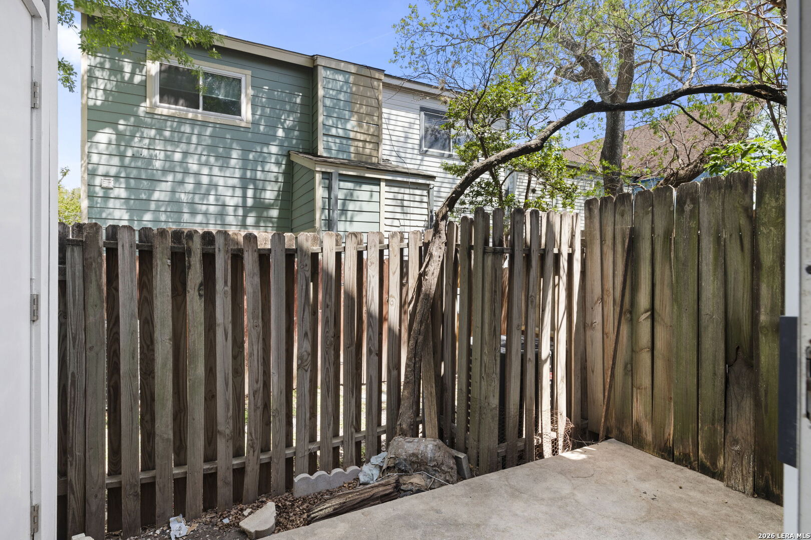 main property photo 22