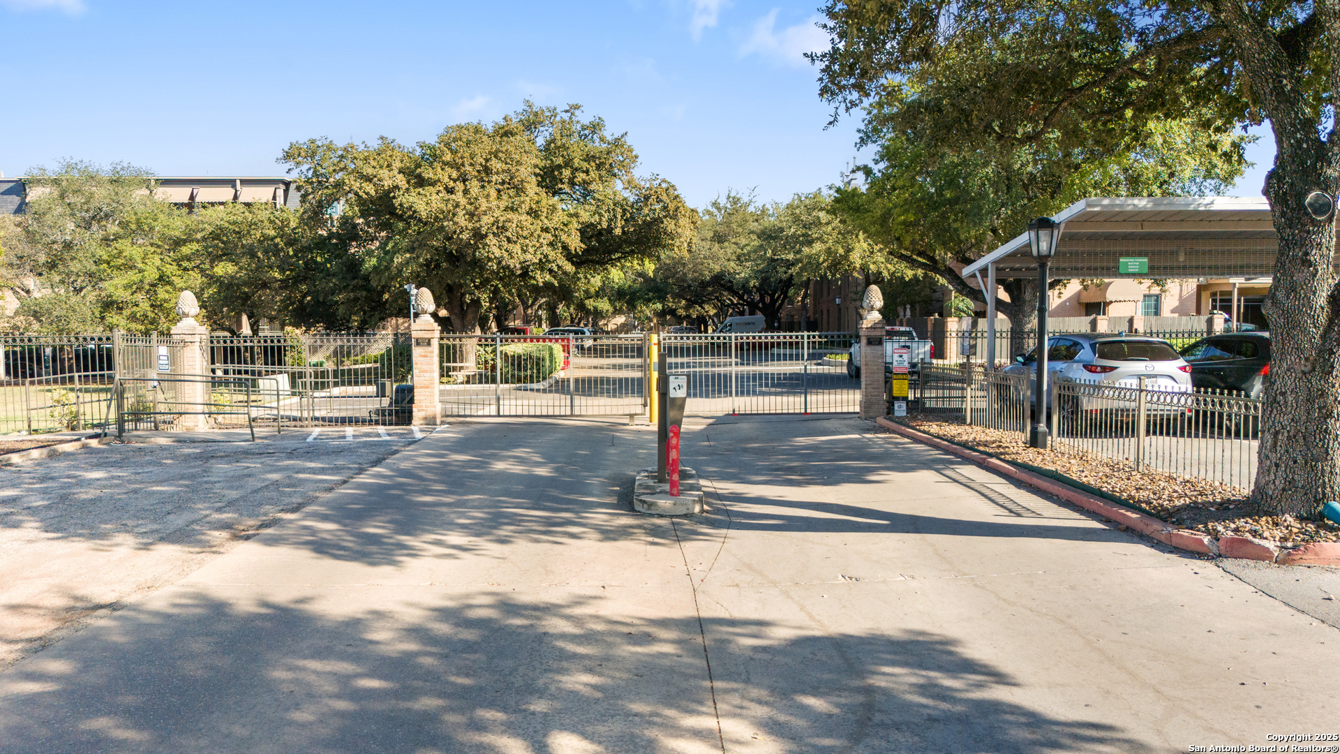 main property photo 37