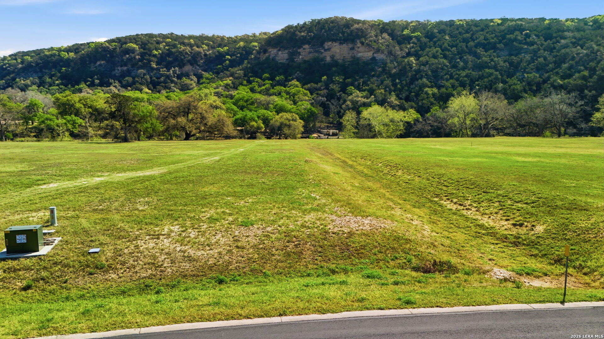main property photo 15