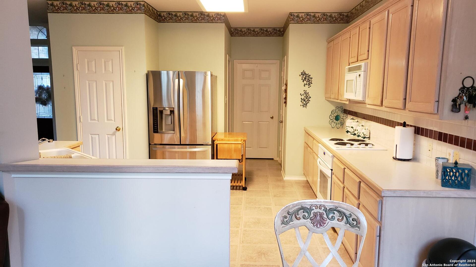 main property photo 13