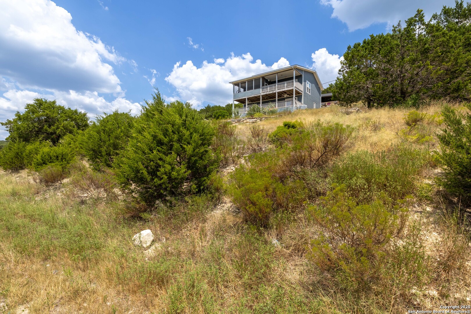 main property photo 26