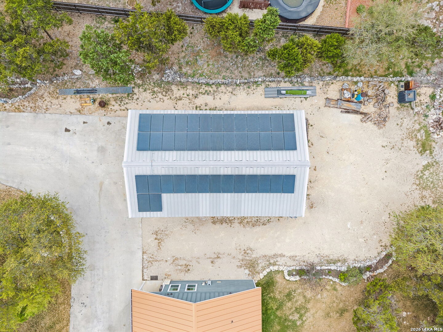 main property photo 36