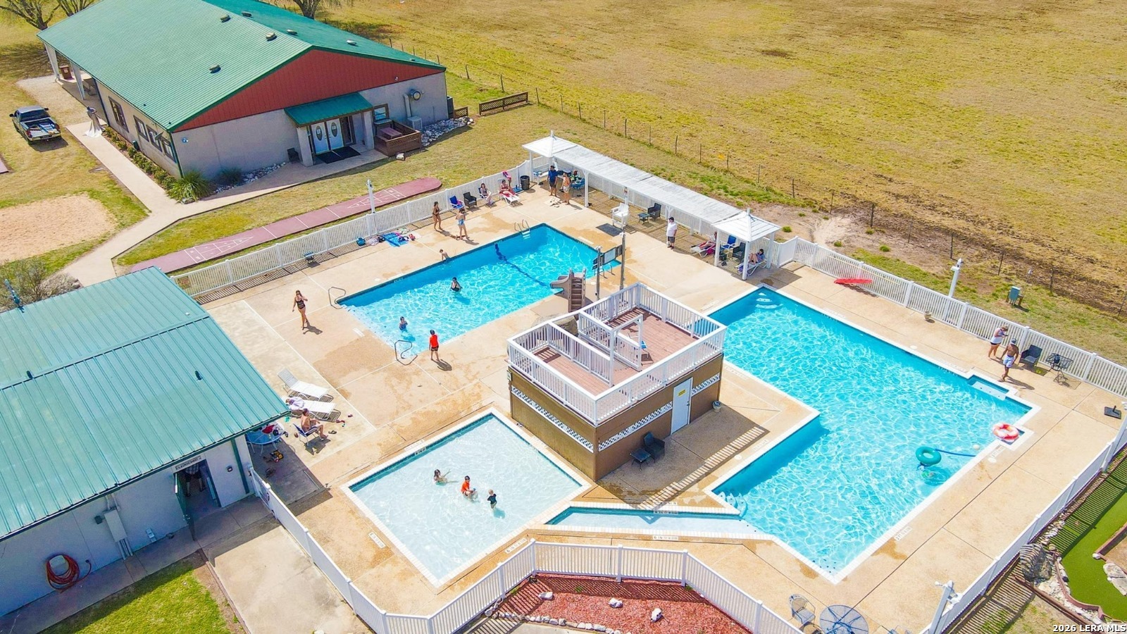 main property photo 44