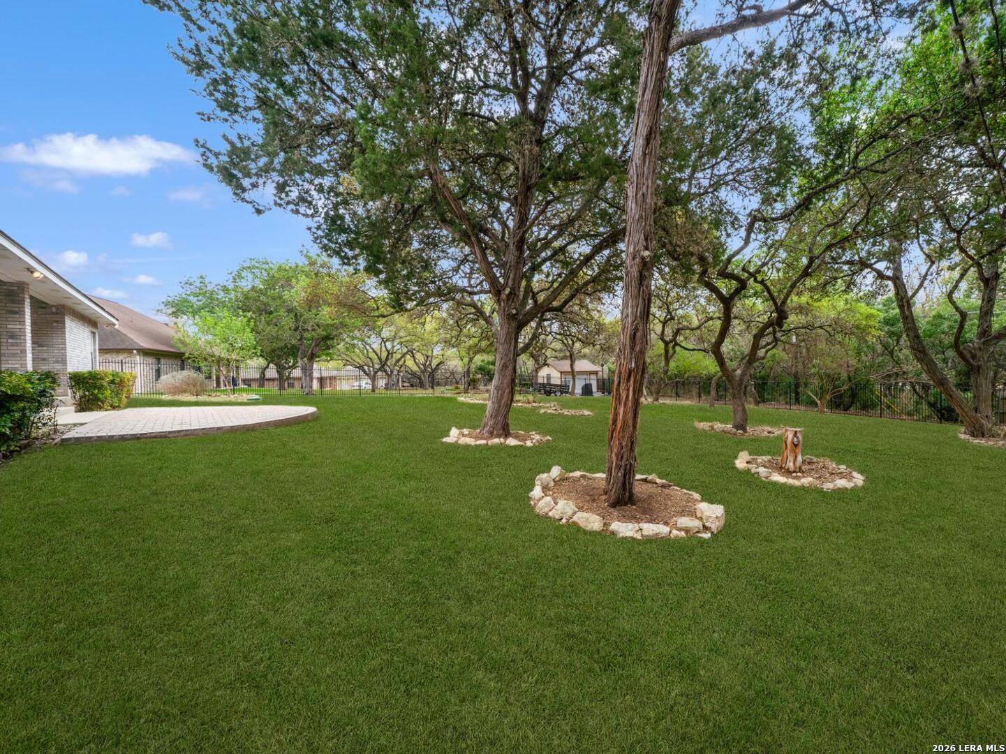 main property photo 41