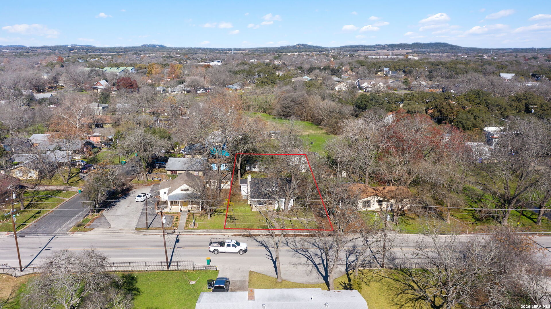 main property photo 30