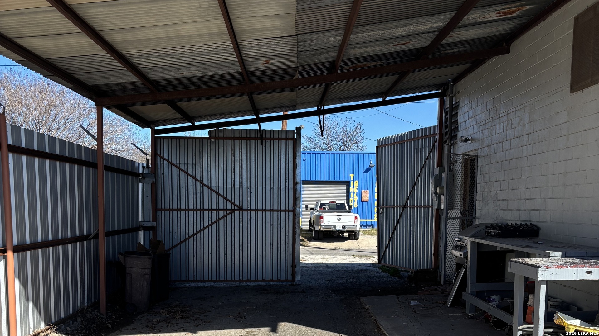main property photo 12