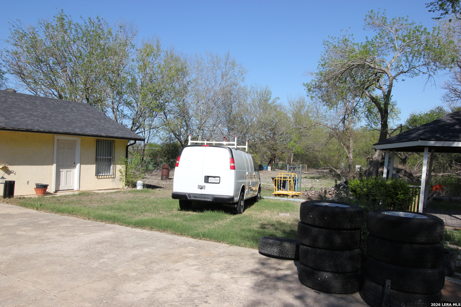main property photo 26
