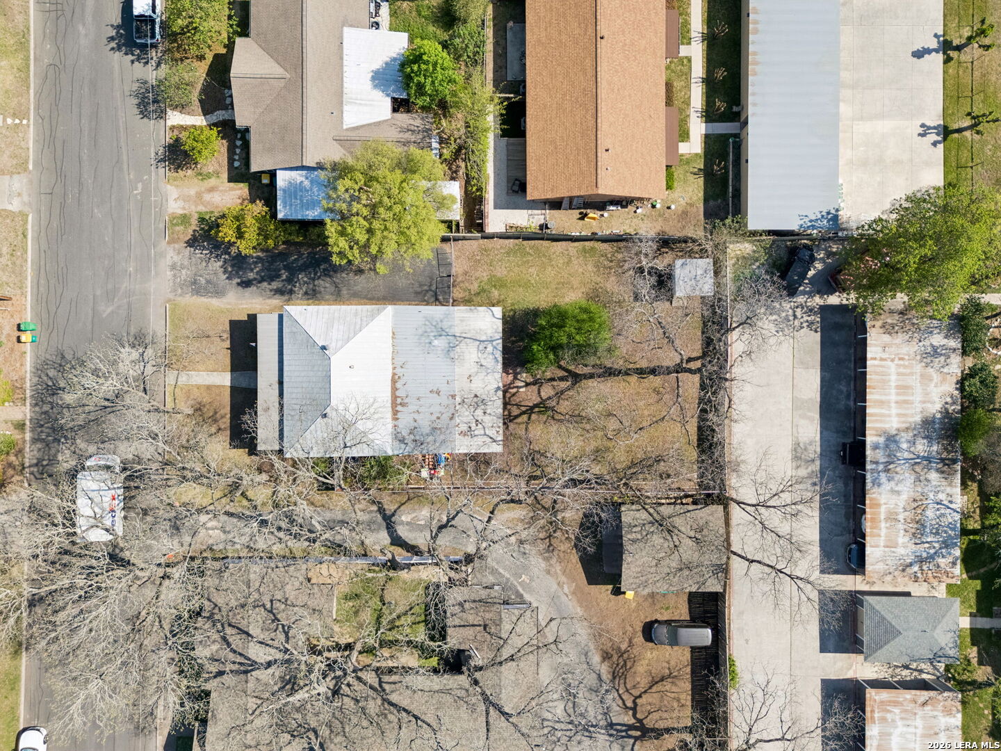 main property photo 10