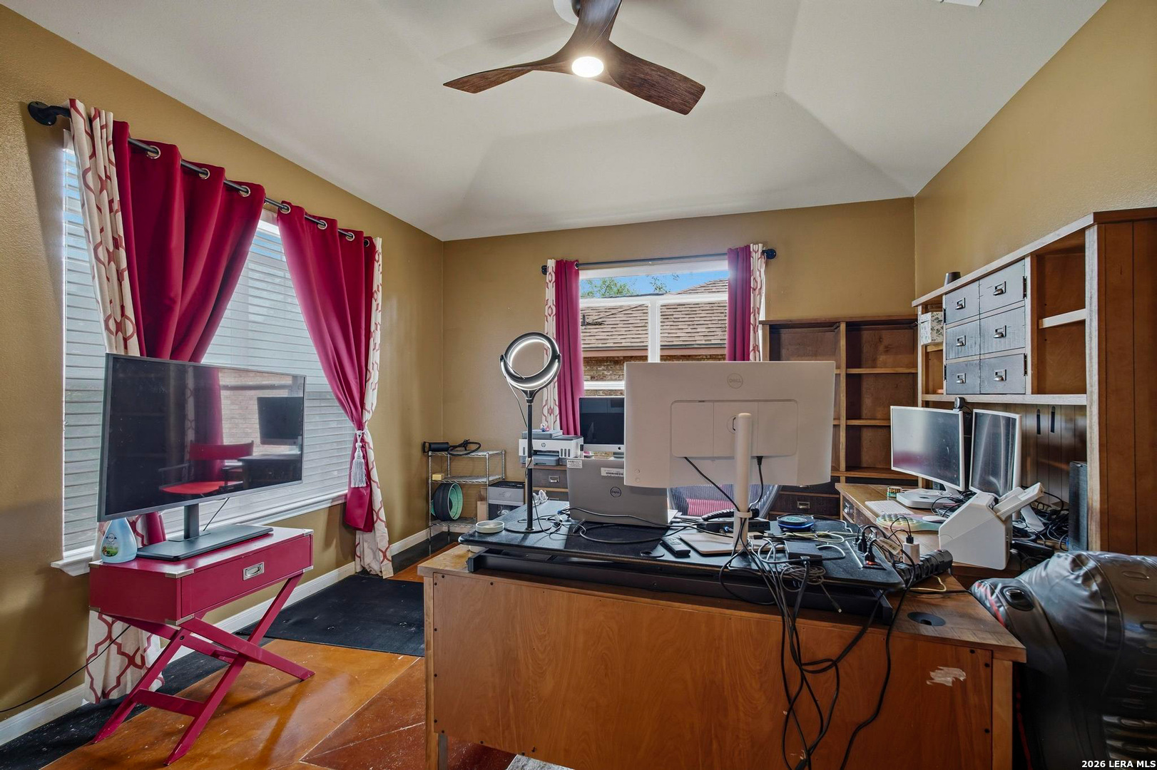 main property photo 17