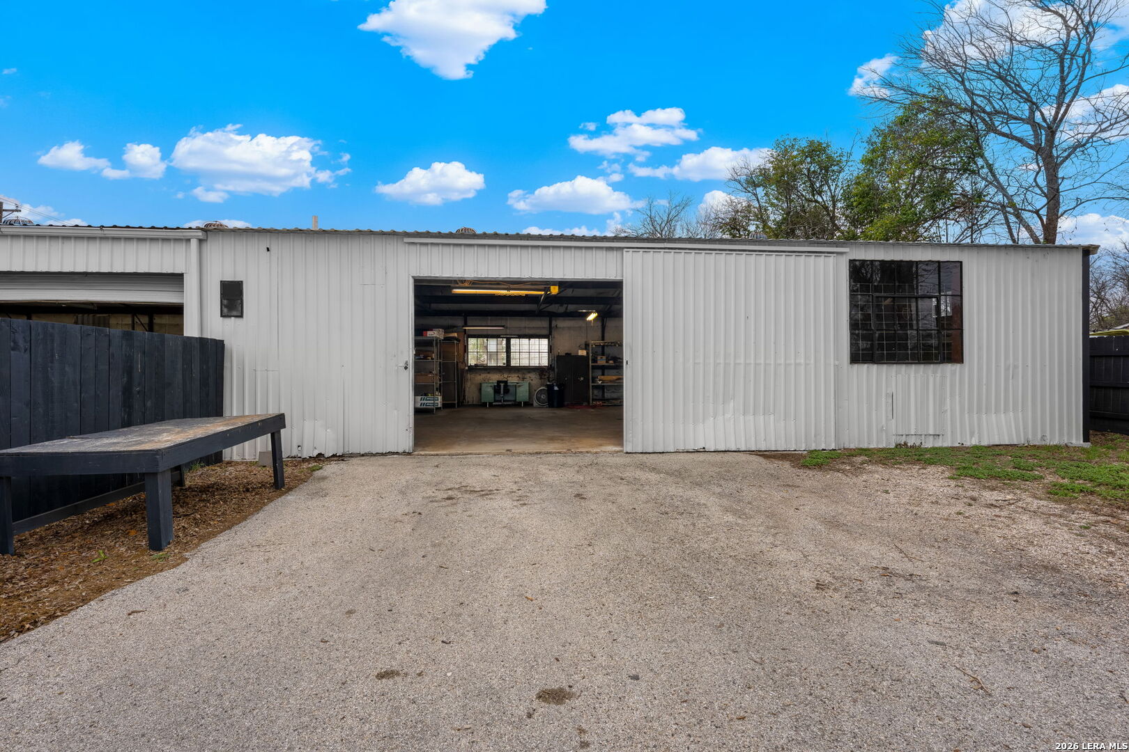 main property photo 13
