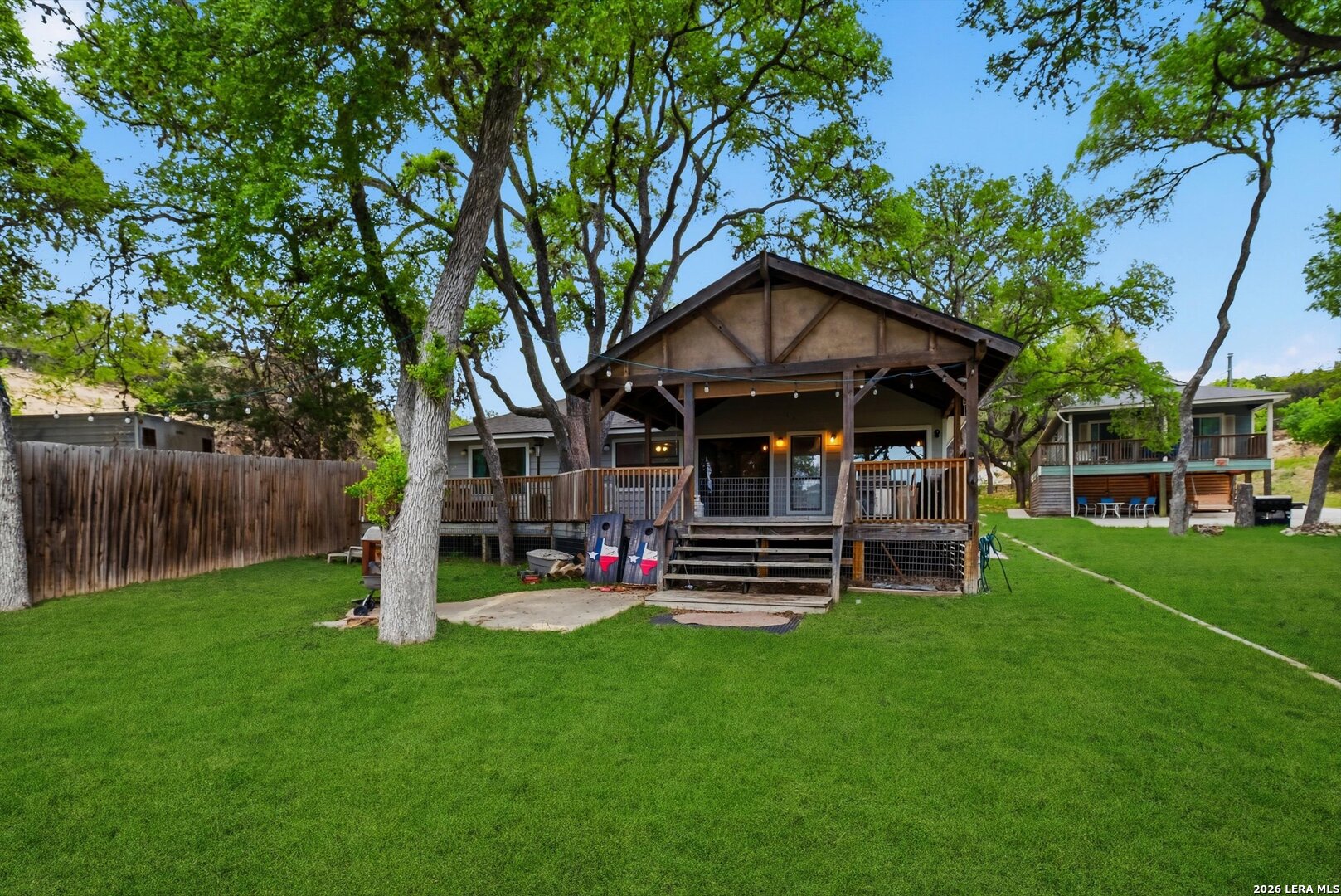 main property photo 22